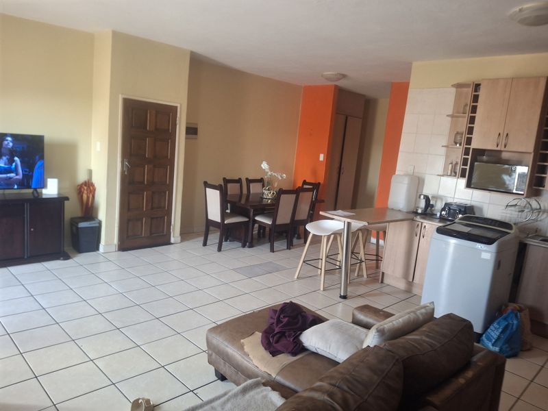 Spacious 2-Bedroom Apartment for Sale in Norkem Manor, Norkem Park - Photo 6