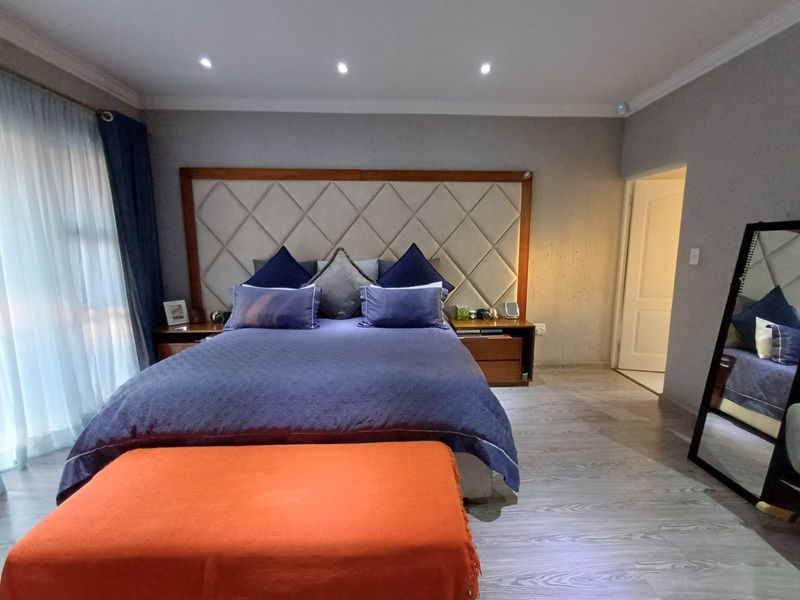 Beautiful Full Title Townhouse For Sale In SE 3. - Photo 7