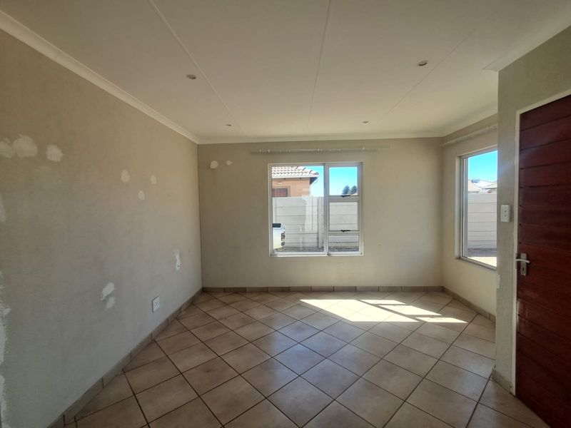 Modern Living in Brenthurst - Photo 8