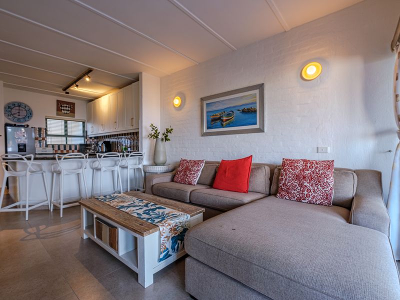Modern 3 Bedroom Sea View Apartment for Sale in Santorini, Ballito - Photo 8