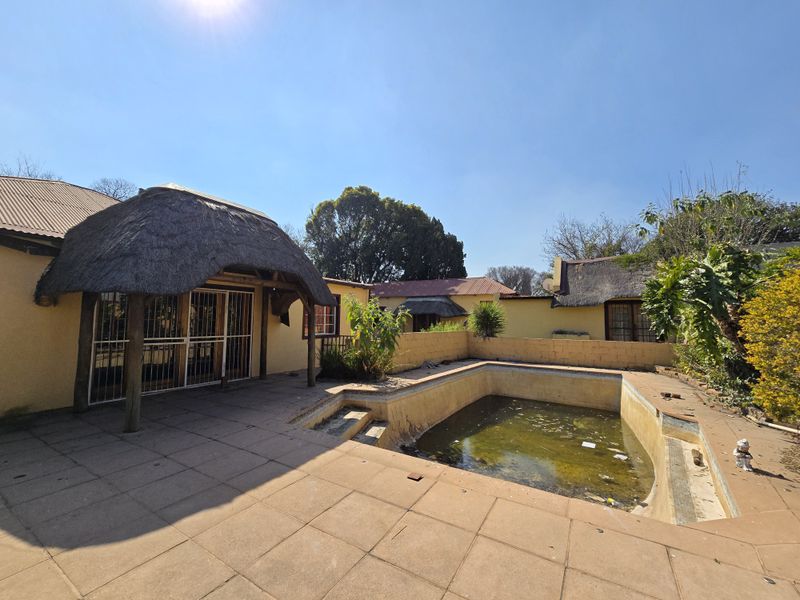 Exceptional Investment Opportunity – Two 3-Bedroom Homes on One Stand - Photo 10