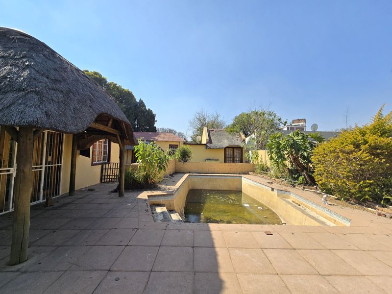 Exceptional Investment Opportunity – Two 3-Bedroom Homes on One Stand - Photo 9