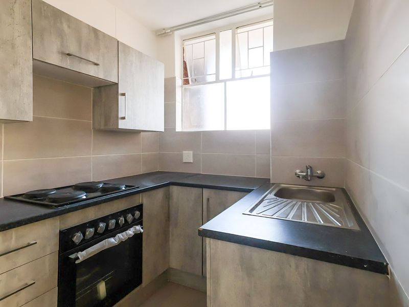 1 Bedroom Apartment For Sale Weavind Park - Photo 10