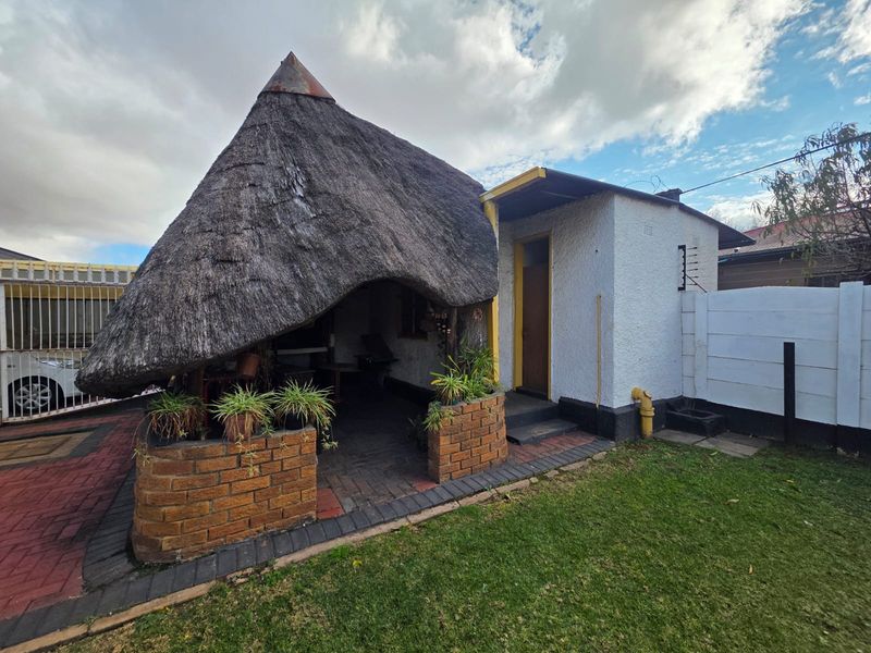Beautiful Family Home for Sale – Vanderbijlpark CW5 - Photo 9
