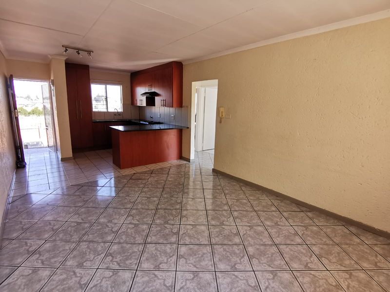 Stylish 2-Bedroom Apartment in Sought-After Kenleaf - Photo 4