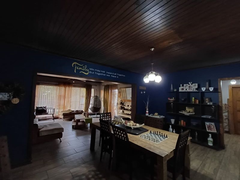 Family Home For Sale With A Bachelors Flat Let - Photo 9