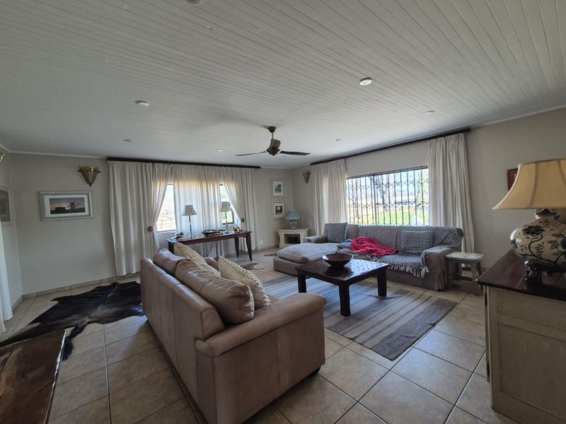 ! 2.1HA SMALLHOLDING + FLATLET + 22 STABLES | BUSINESS READY | ! - Photo 9