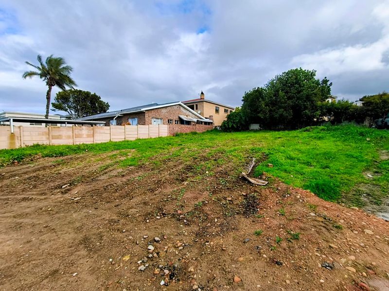 Prime North-Facing Stand in Quiet Cul-de-Sac – Build Your Dream Coastal Home - Photo 2