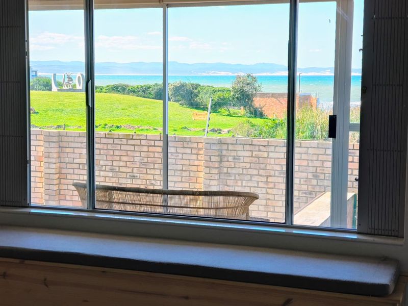Surfer's Paradise Opposite Low Point Beach, Jeffreys Bay - Photo 5