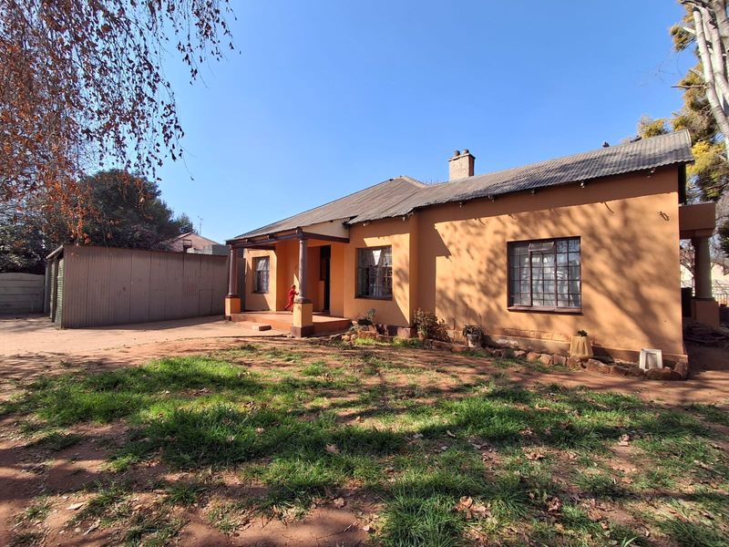 5 Bedroom House for Sale in Brakpan - Photo 3