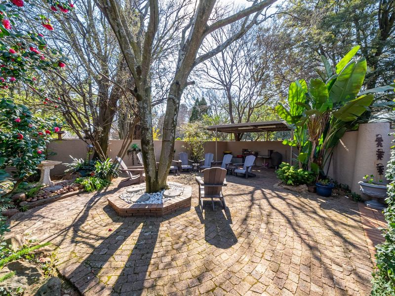 Stunning,Spacious 5-Bedroom Family Home in a Secure Estate,Larrendale, Brakpan - Photo 4