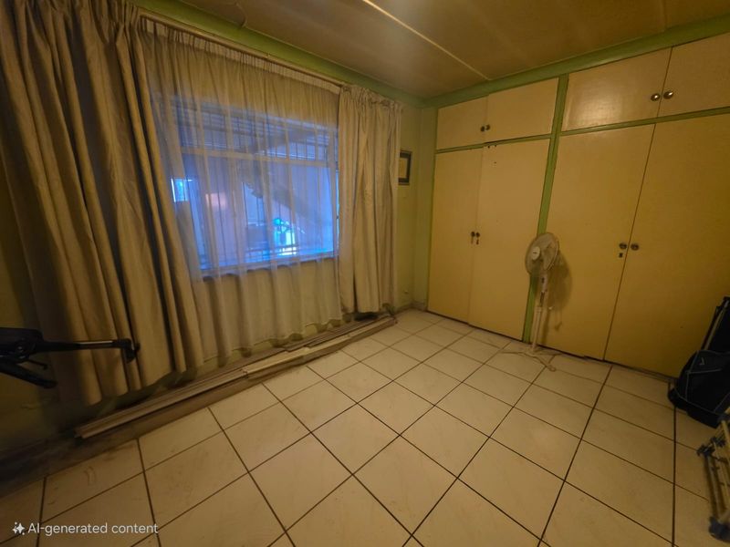 COSY FAMILY HOME WITH LOTS OF POTENTIAL – FOR SALE IN SE1, VANDERBIJLPARK! - Photo 5