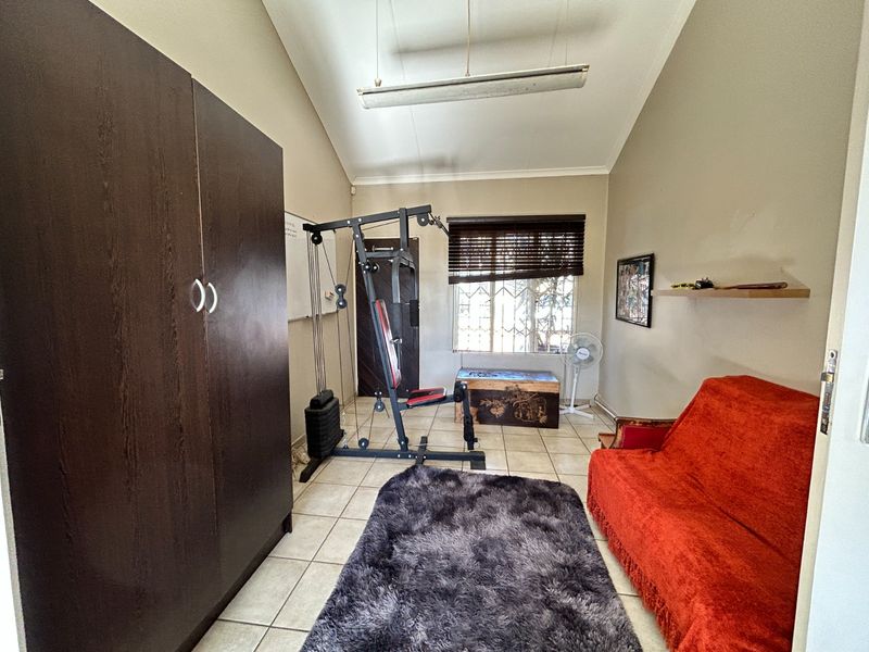 stunning family home for sale - Photo 7