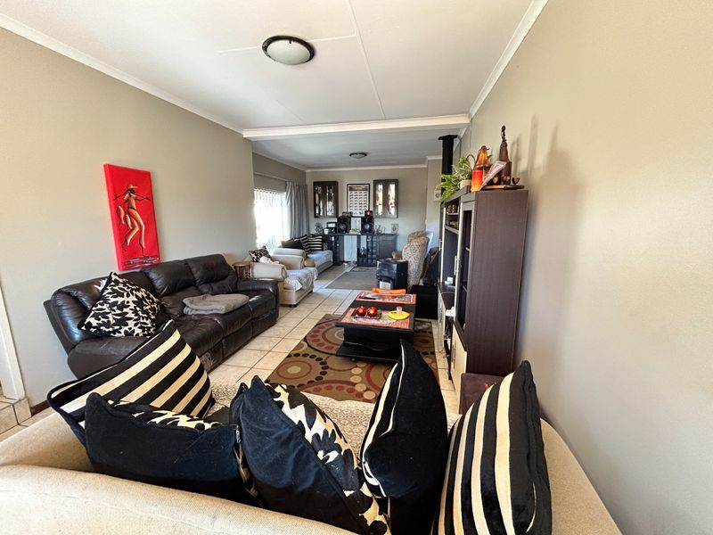 stunning family home for sale - Photo 8
