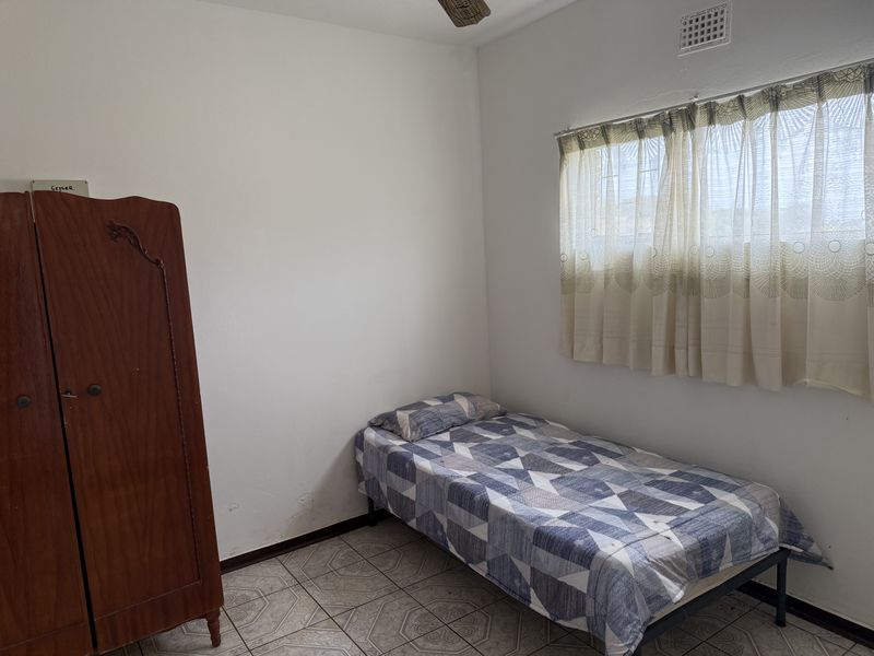 3 bedroom house with flatlet - Photo 7