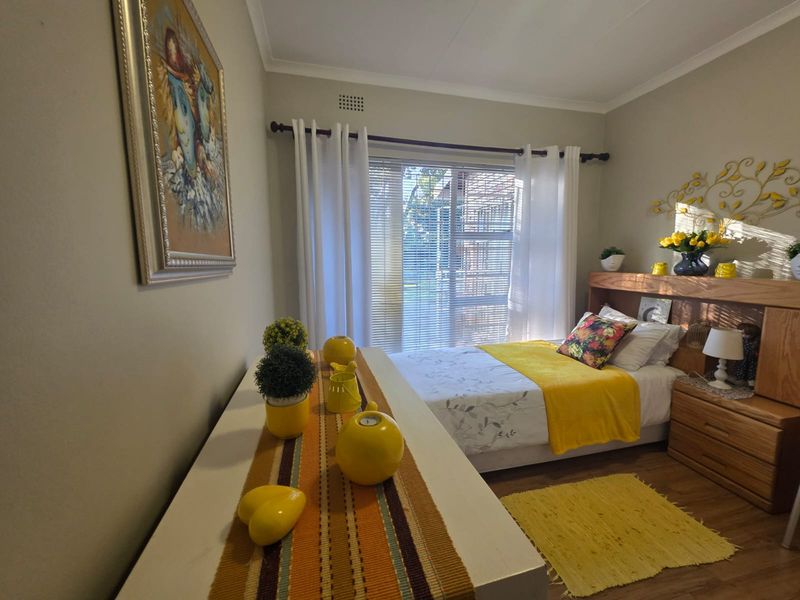 A TRUE GEM Tucked Away in a Peaceful Cul-de-Sac! - Photo 10