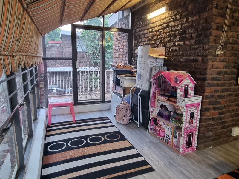 Perfectly Priced Townhouse With Zero Hassle - Photo 8