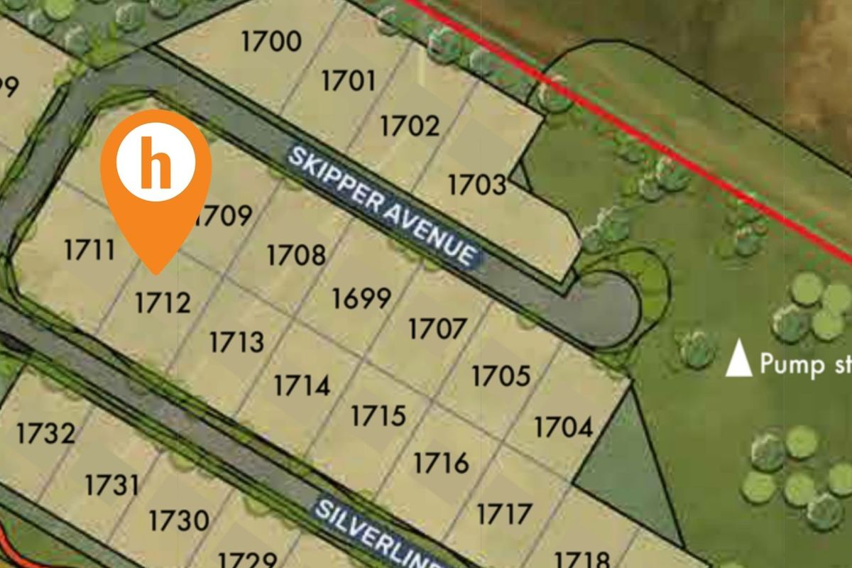 A site development plan showing the layout and numbering of residential plots along Skipper Avenue and Silverline.