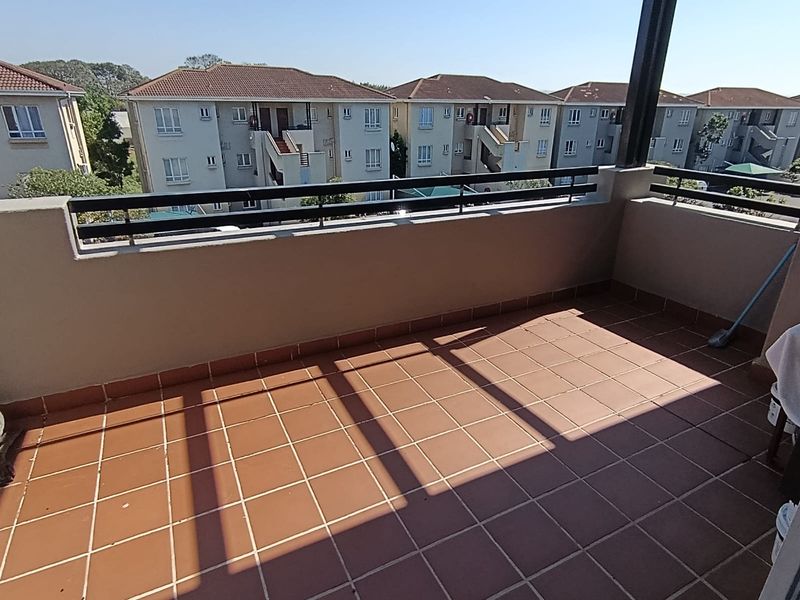 FOR SALE - 2 Bedroom Apartment in Sheffield Beach! - Photo 10