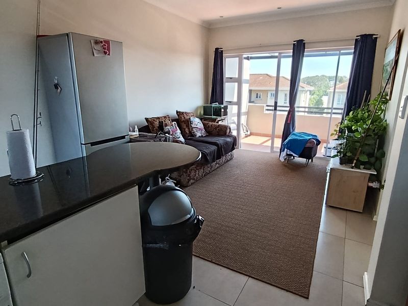 FOR SALE - 2 Bedroom Apartment in Sheffield Beach! - Photo 9