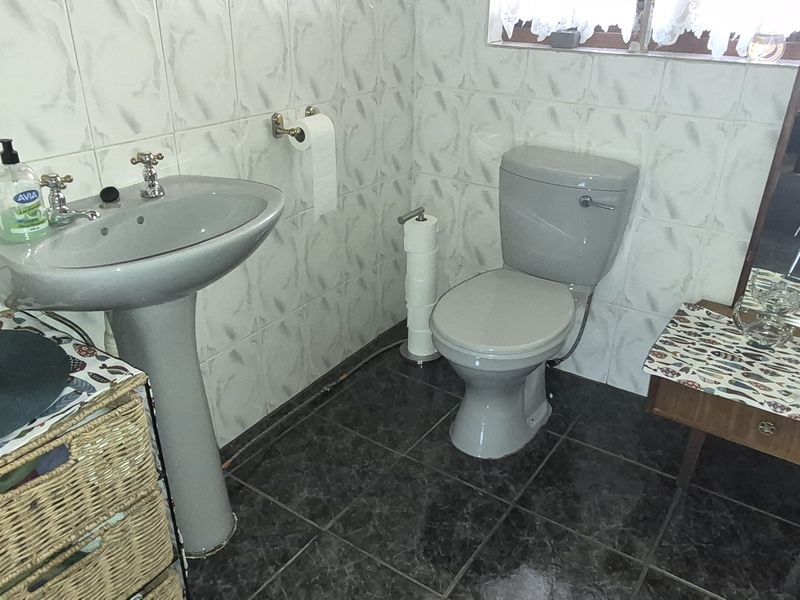 House with flat for sale in Highveld park ext 1 - Photo 8