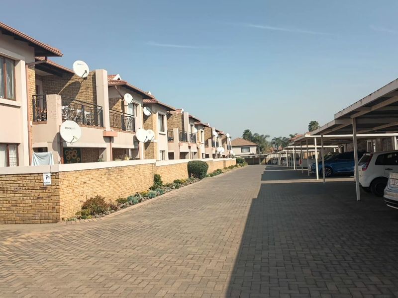 2-Bedroom, 2-Bathroom Top-Floor Apartment for Sale in Atlantic City, Sonneveld – R750,000 - Photo 6