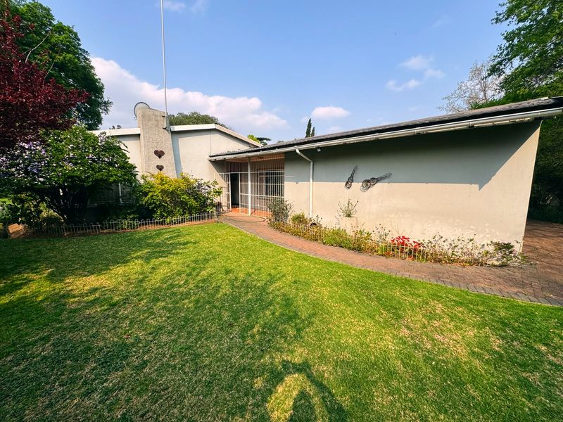 YOUR DREAM HOME IS WAITING... COULD THIS BE THE ONE? - Photo 5