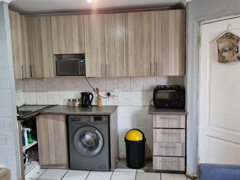 1 Bedroom Apartment For Rent in Table vIew - Photo 3