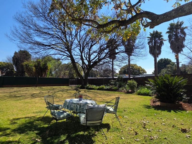 Versatile 5 -Bedroom House for Sale in Nimrod Park - Photo 3