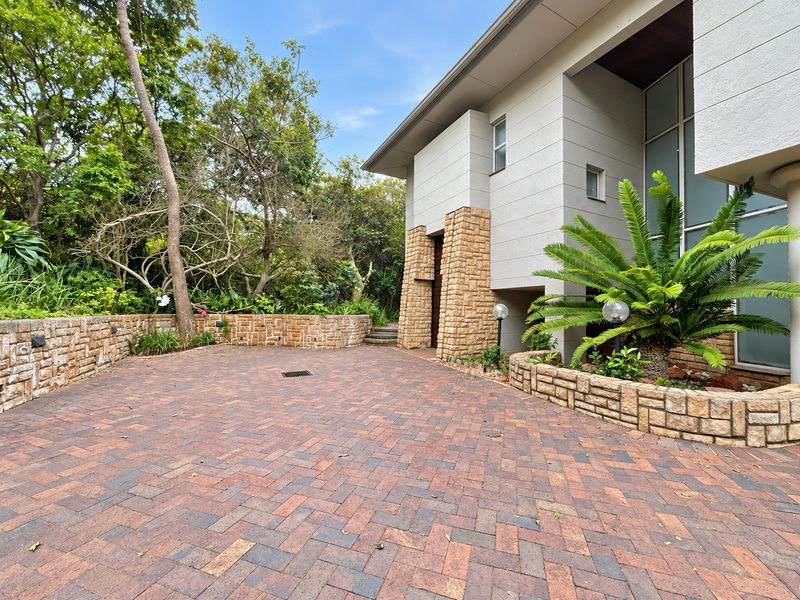FRONTLINE ZIMBALI – WHERE THE OCEAN BECOMES PART OF THE HOME - Photo 6