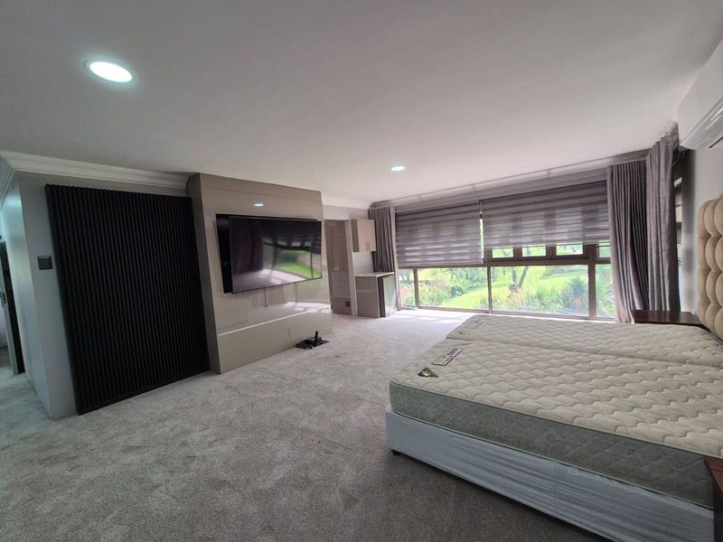 !ICONIC RIVERFRONT ESTATE WITH BUSINESS RIGHTS! - Photo 4