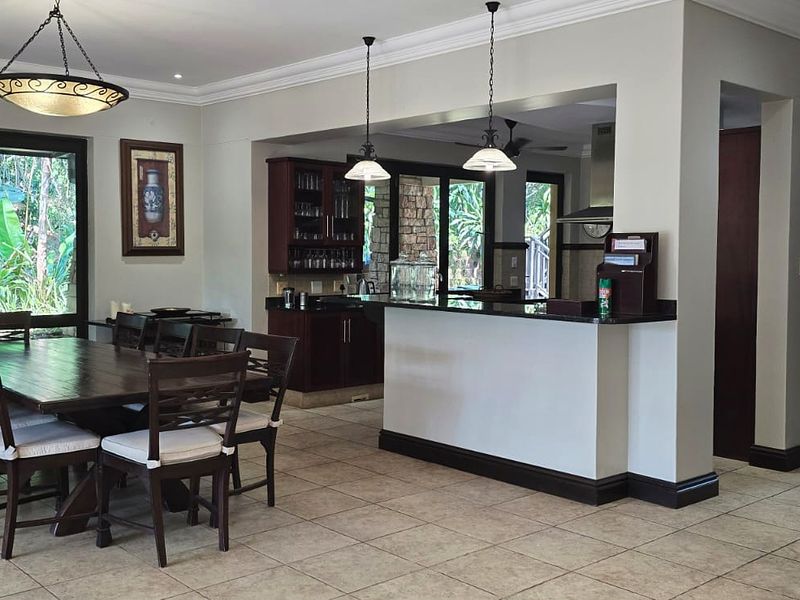 Forest and Sea Views in Zimbali, with a Private Flatlet - Photo 9