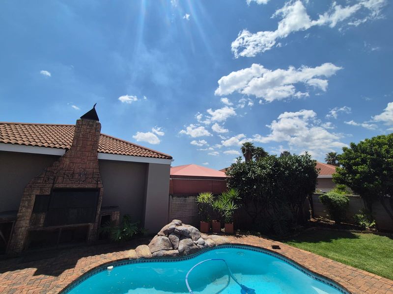 !VAAL RIVER LIFESTYLE - BARGAIN OF THE YEAR! - Photo 4