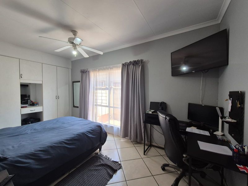 !VAAL RIVER LIFESTYLE - BARGAIN OF THE YEAR! - Photo 10
