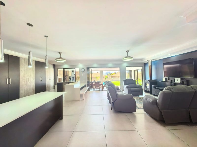 Beautiful property for sale with river access - Photo 8