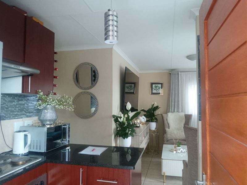3 Bedroom Home For Sale Kosmosdal - Photo 7