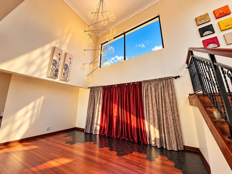 Luxury 5 Bedroom Family Home For Sale in Ben Fleur. - Photo 7