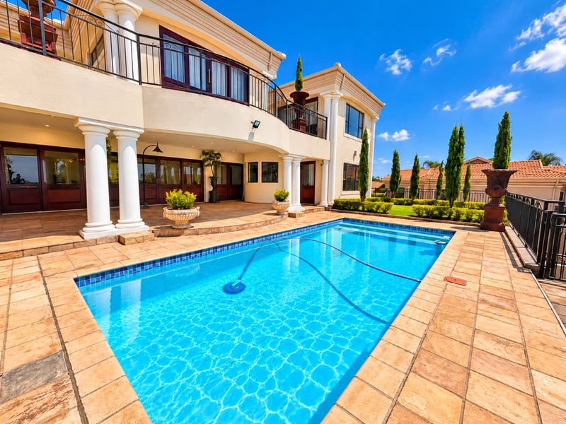 Luxury 5 Bedroom Family Home For Sale in Ben Fleur. - Photo 4