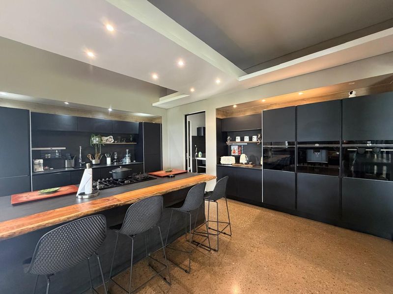 ZINI RIVER ESTATE | AN EXCEPTIONAL MASTERPIECE OF LUXURY, PRIVACY & OFF-GRID ELEGANCE - Photo 3