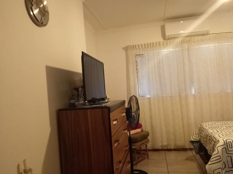 Three Bedrooms Apartment n Mandeni - Photo 6