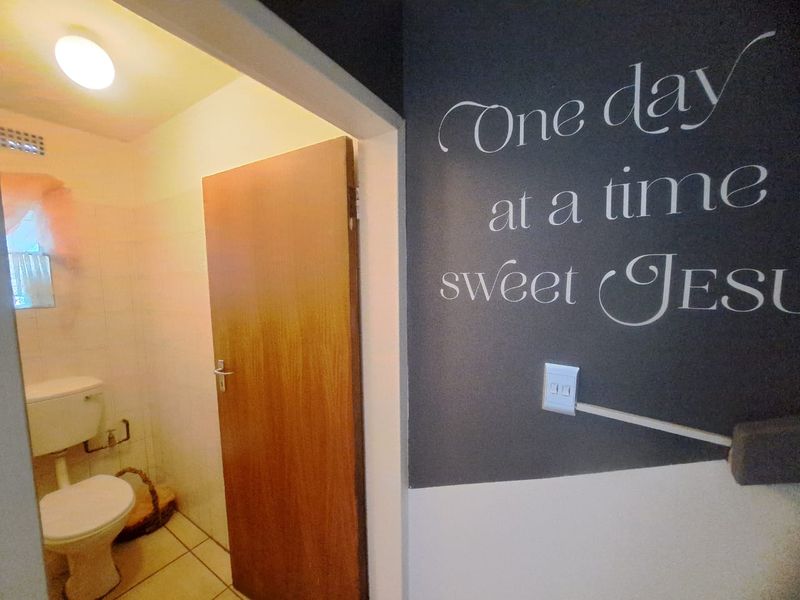 Move In & Enjoy! - Photo 10