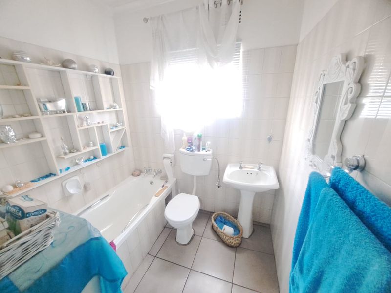 Move In & Enjoy! - Photo 8