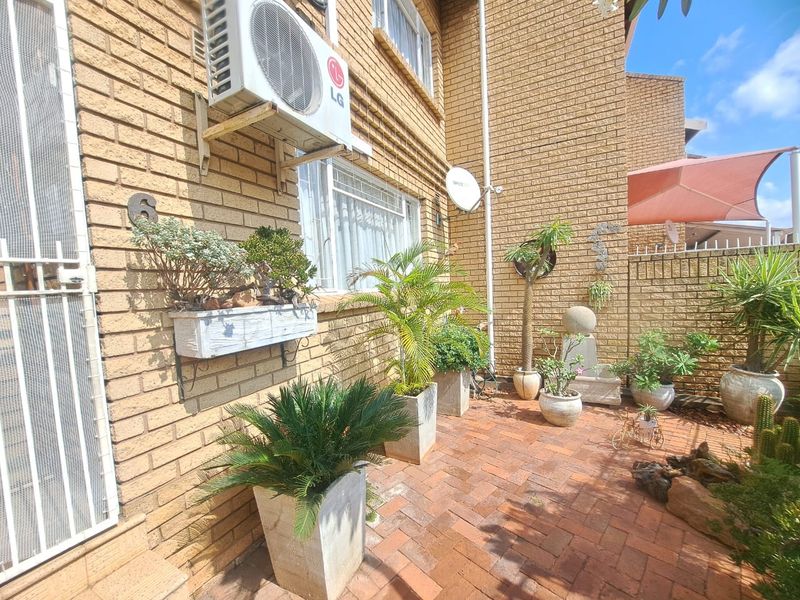 Move In & Enjoy! - Photo 2