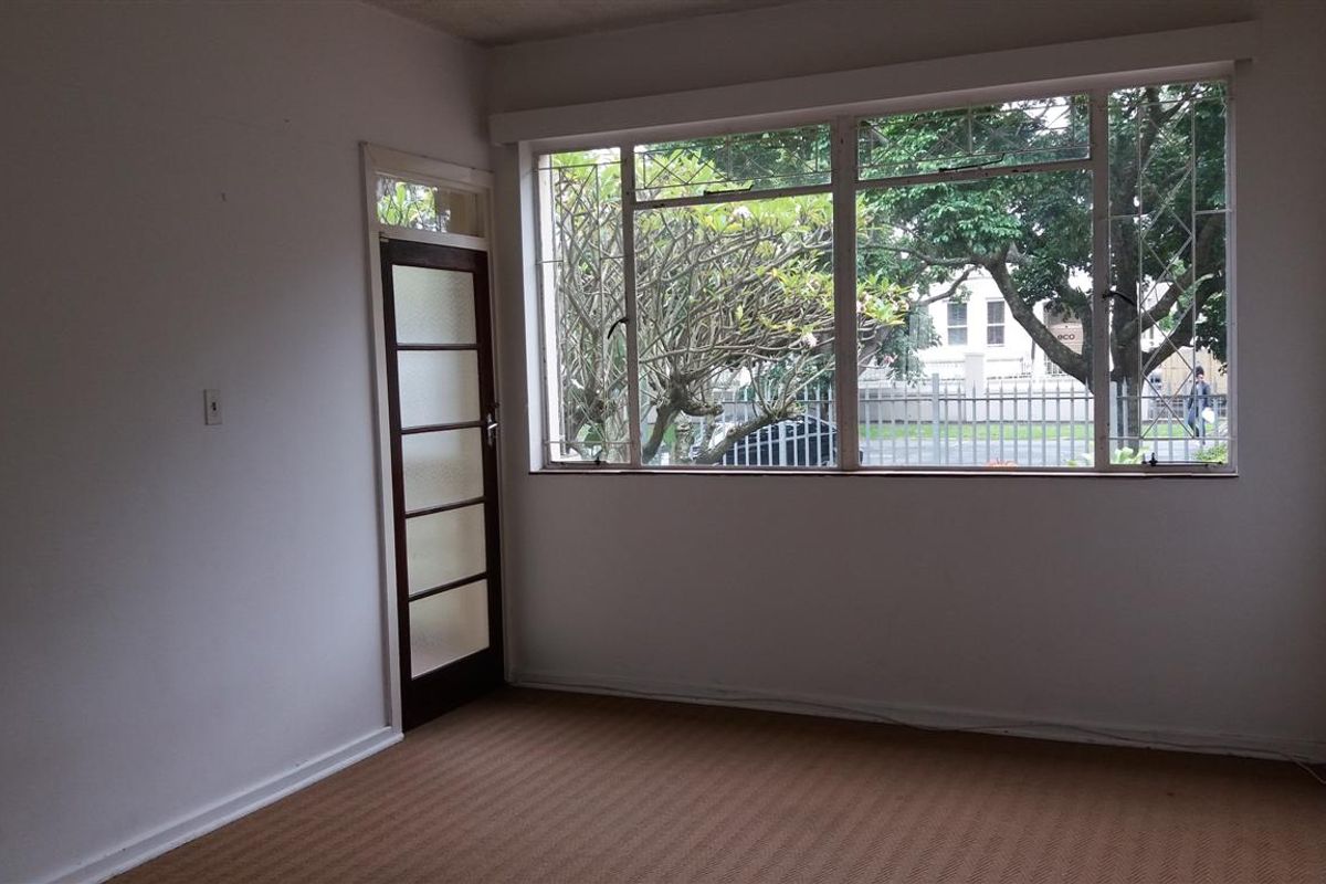 Belgravia - Spacious one bedroom with secure parking - Photo 3