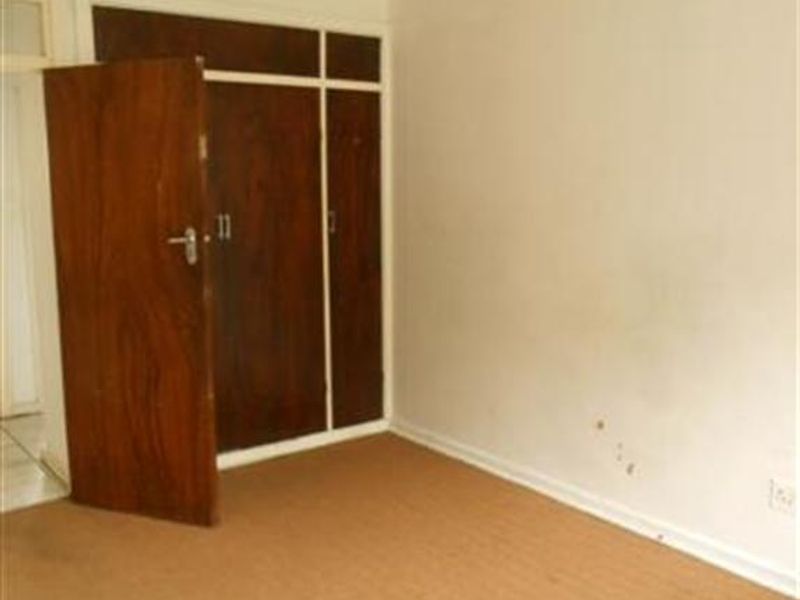 Belgravia - Spacious one bedroom with secure parking - Photo 6