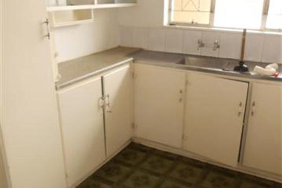 Belgravia - Spacious one bedroom with secure parking - Photo 4