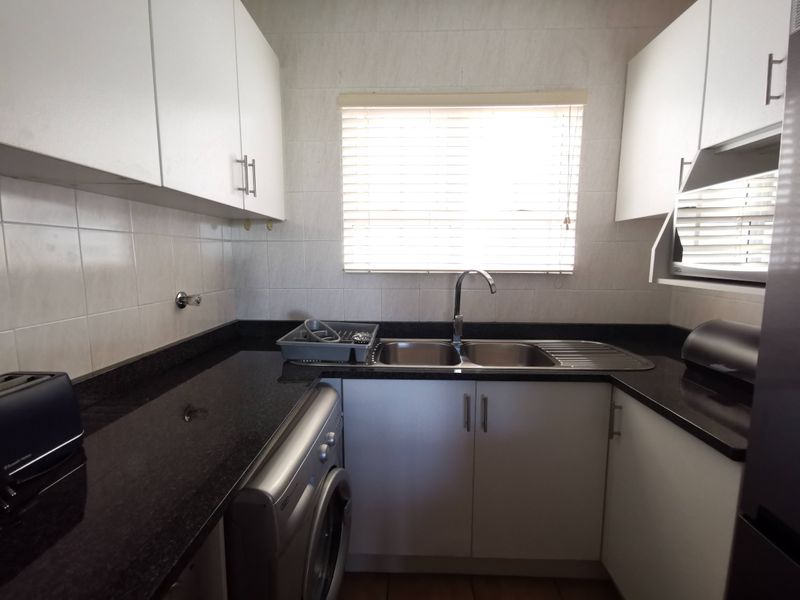 A short stroll to the Beach - Photo 9