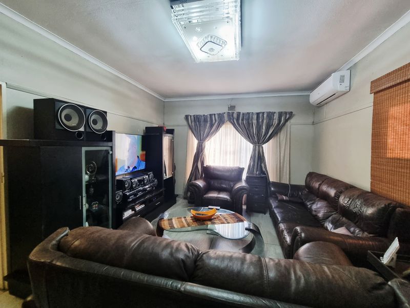 Beautiful house for sale - Photo 10