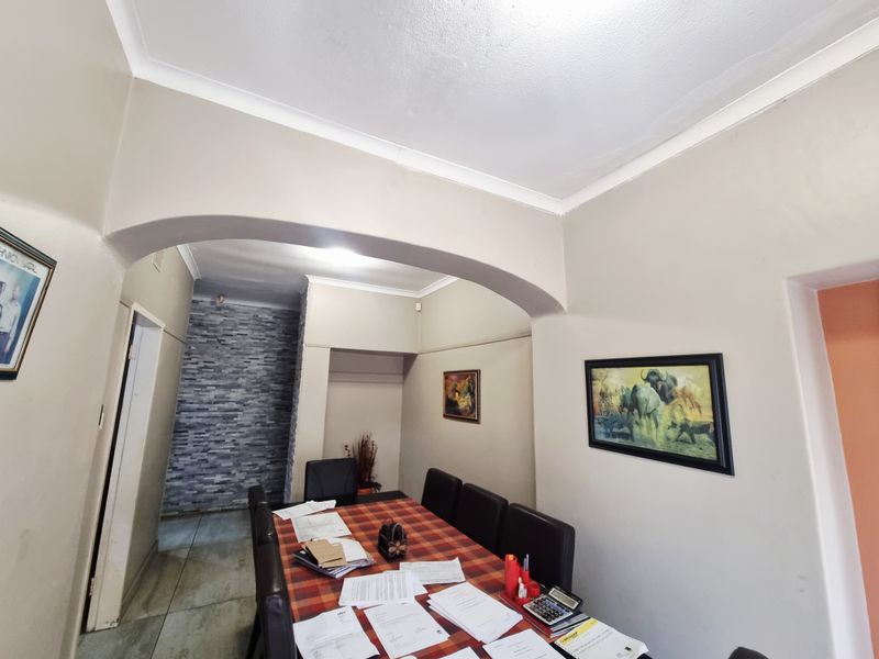 Beautiful house for sale - Photo 8