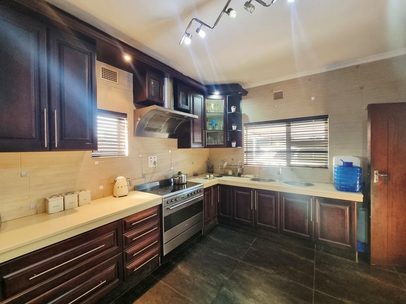 Beautiful house for sale - Photo 3